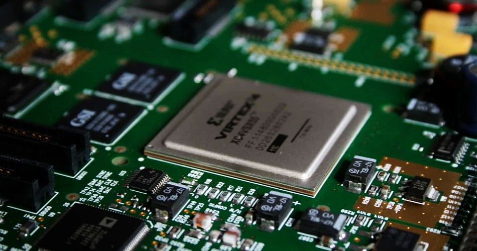 Jak může pokročilá technologie záplat v továrnách PCBA splnit požadavky na vysokou přesnost?