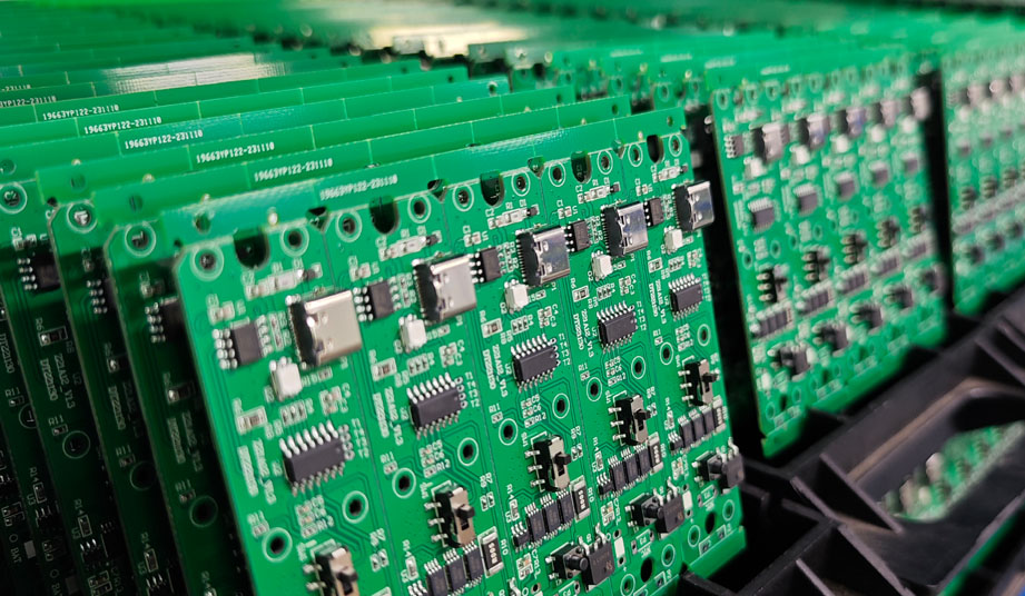 Jak používat nástroje pro hodnocení kapacity k výběru nejlepší továrny na PCBA?