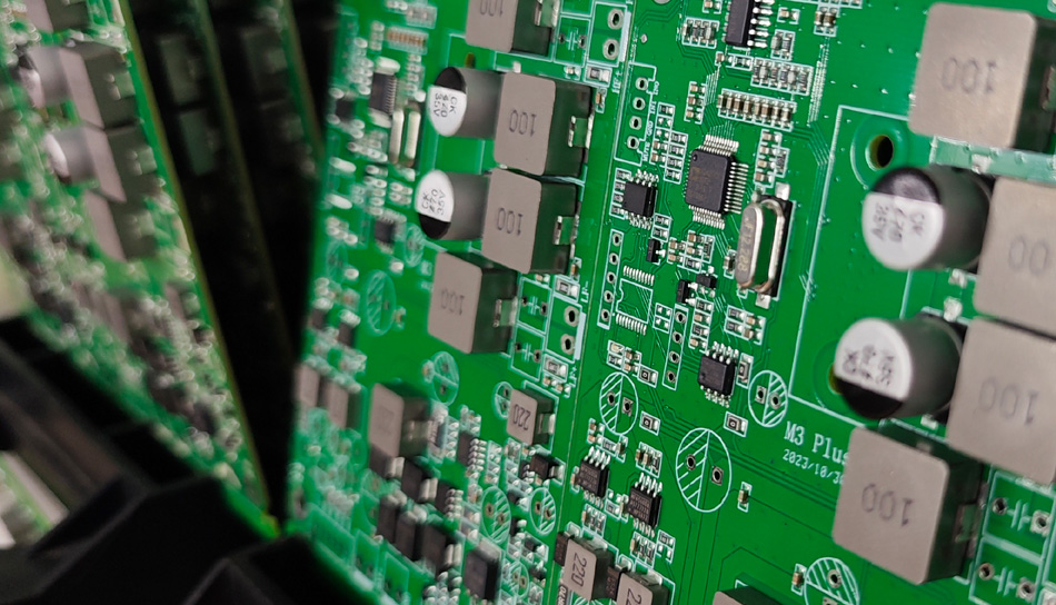 Od plánování výroby po konečnou dodávku: strategie optimalizace procesů pro továrny na PCBA