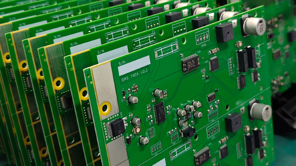 Analýza modelů globální spolupráce továrny PCBA: výzvy a příležitosti