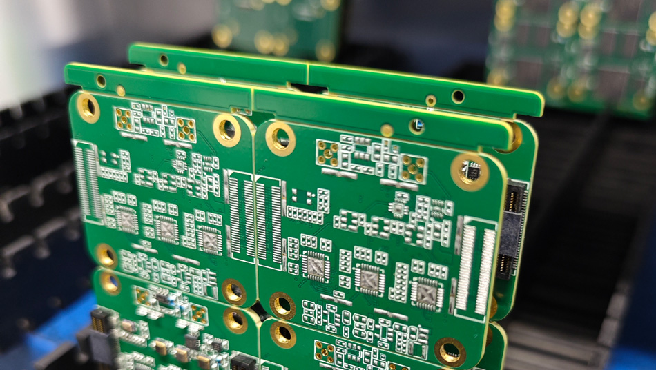 Zkoumání ekologických výrobních procesů a budoucích vývojových trendů v továrnách na PCBA